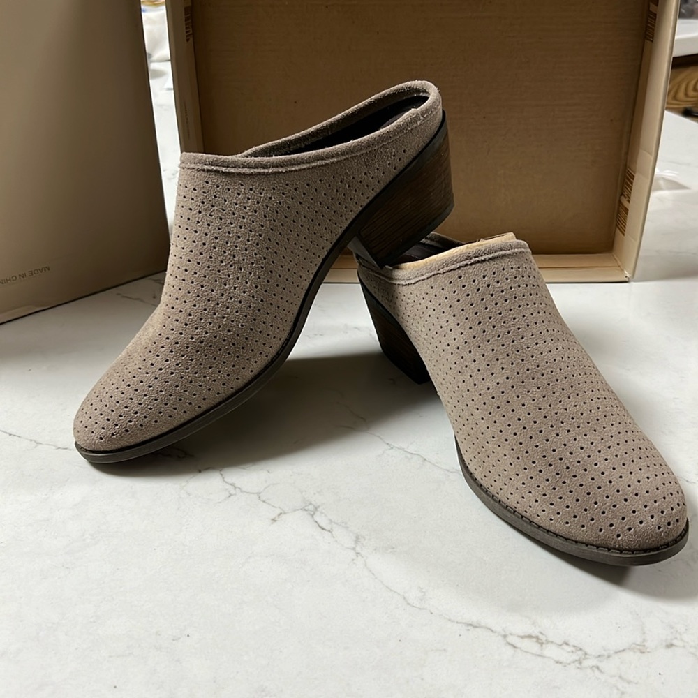 Taupe colored slides